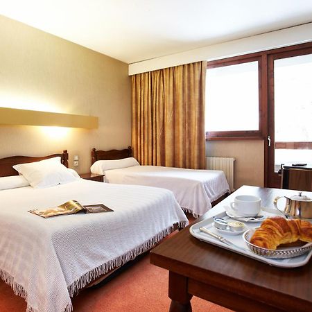 Bagnères-de-Luchon Hotel De Paris חדר תמונה